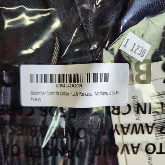 Briohar Scottish Tartan Pajama with pocket with red white stripe Blue. - Picture 3 of 3